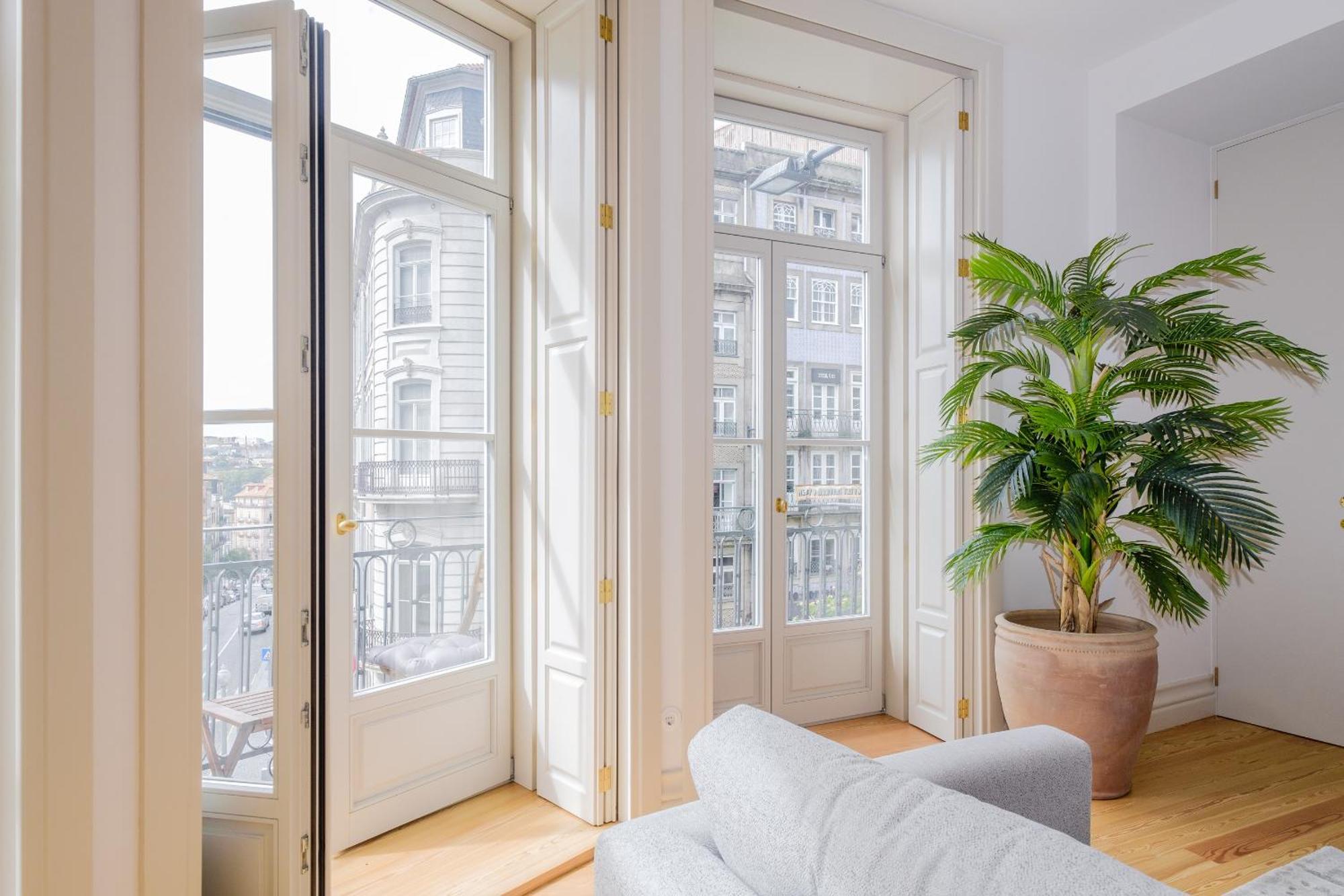 Boutique Rentals-Kihara'S Ribeira Apt With Great Views Porto Luaran gambar