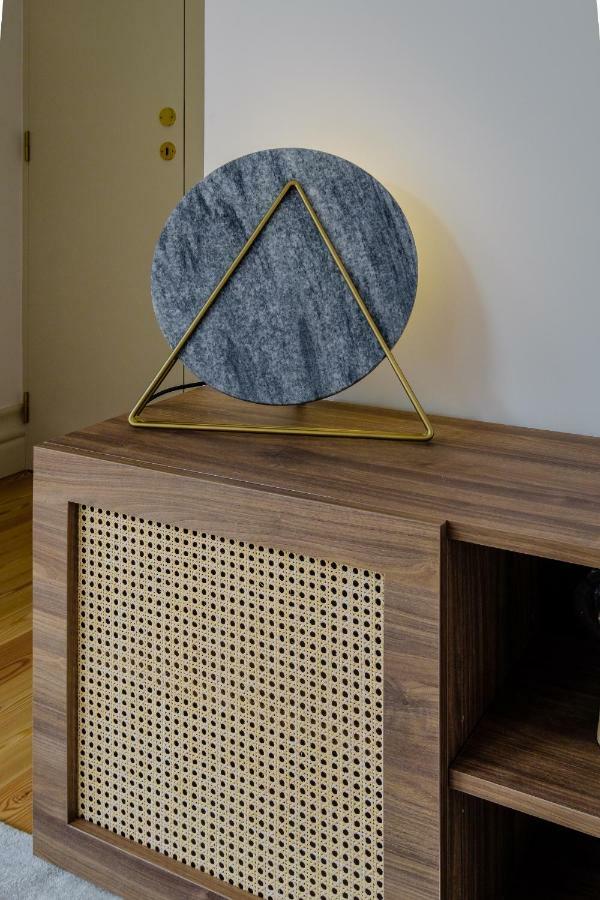 Boutique Rentals-Kihara'S Ribeira Apt With Great Views Porto Luaran gambar