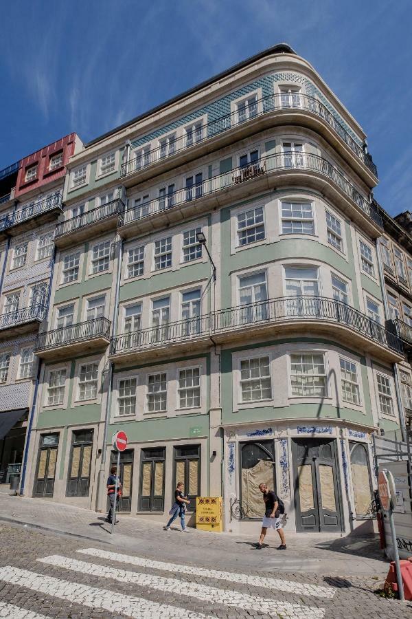 Boutique Rentals-Kihara'S Ribeira Apt With Great Views Porto Luaran gambar