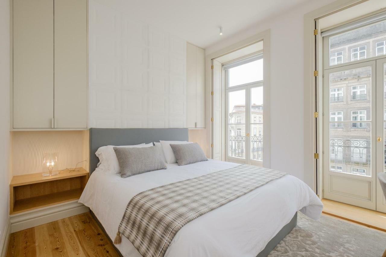 Boutique Rentals-Kihara'S Ribeira Apt With Great Views Porto Luaran gambar